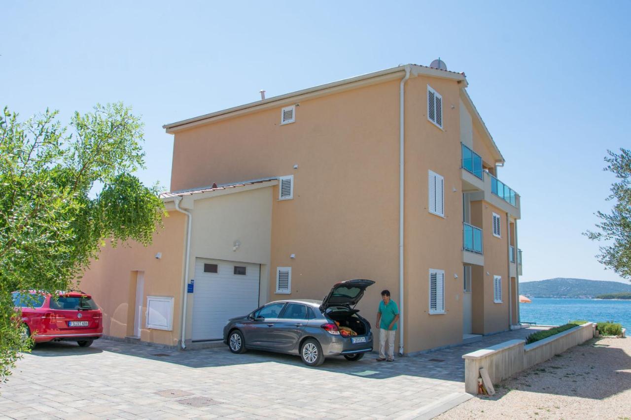 Apartments Citrine On The Beach Biograd Na Moru Exterior photo