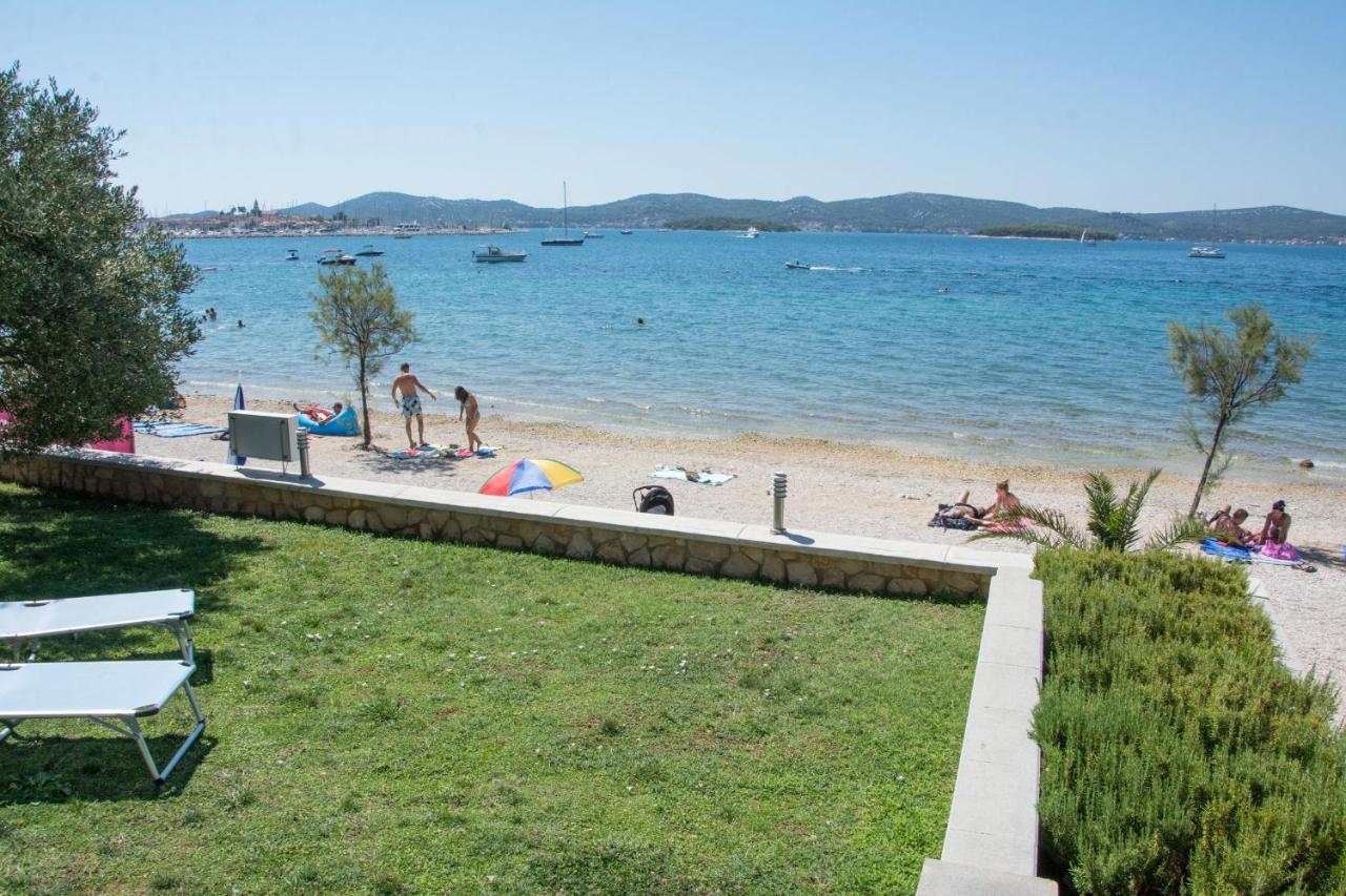 Apartments Citrine On The Beach Biograd Na Moru Exterior photo