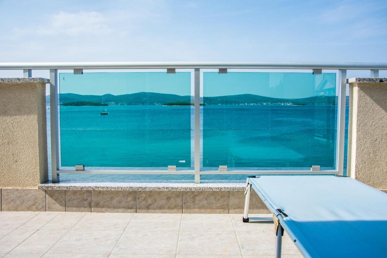 Apartments Citrine On The Beach Biograd Na Moru Exterior photo